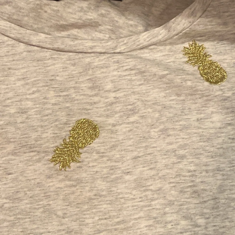 Banana Republic Heather Gray T-Shirt with gold pineapples - Picture 3 of 5